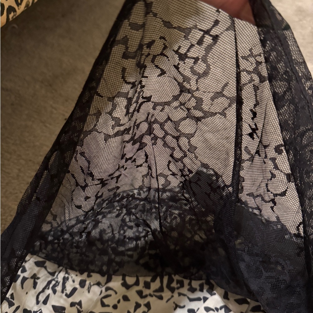 Black/White Size Medium 3-Layer Patterned Theory … - image 4